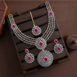 Diamond Necklace With Tikka And Earrings SBDNTE588 - Image 3